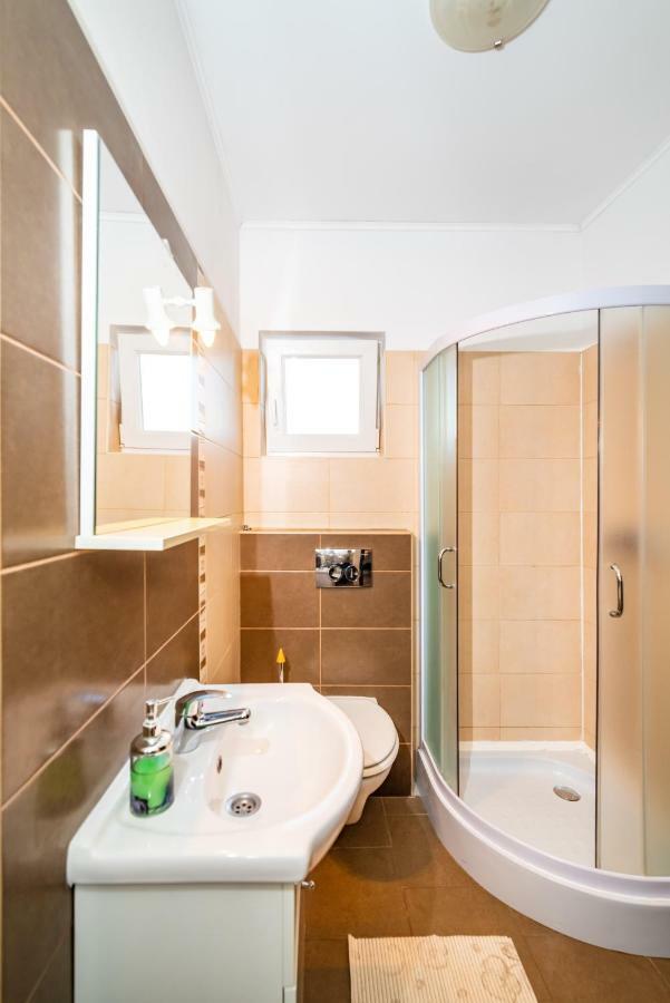 Apartment Adrian Biograd Na Moru Eksteriør bilde